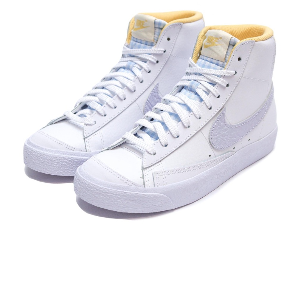 Nike Women's White and Gold High-Top Sneakers